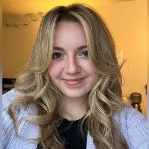 Meet your Posher, Megan